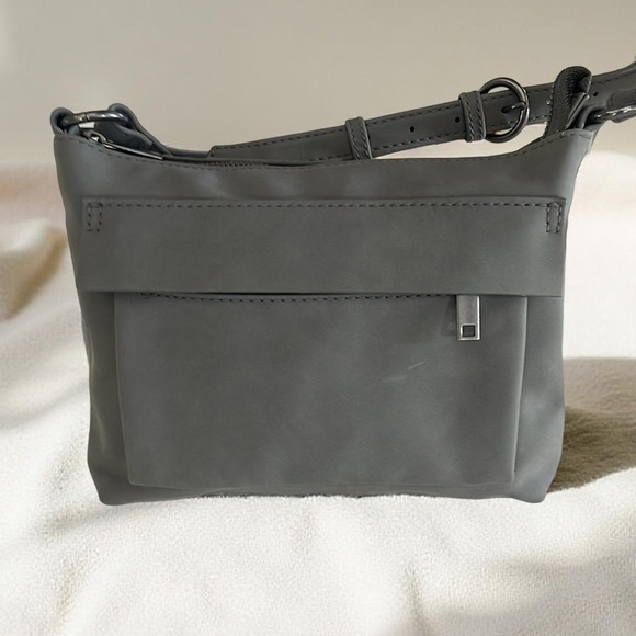 Universal Thread Gray Crossbody Bag - Picture 6 of 6